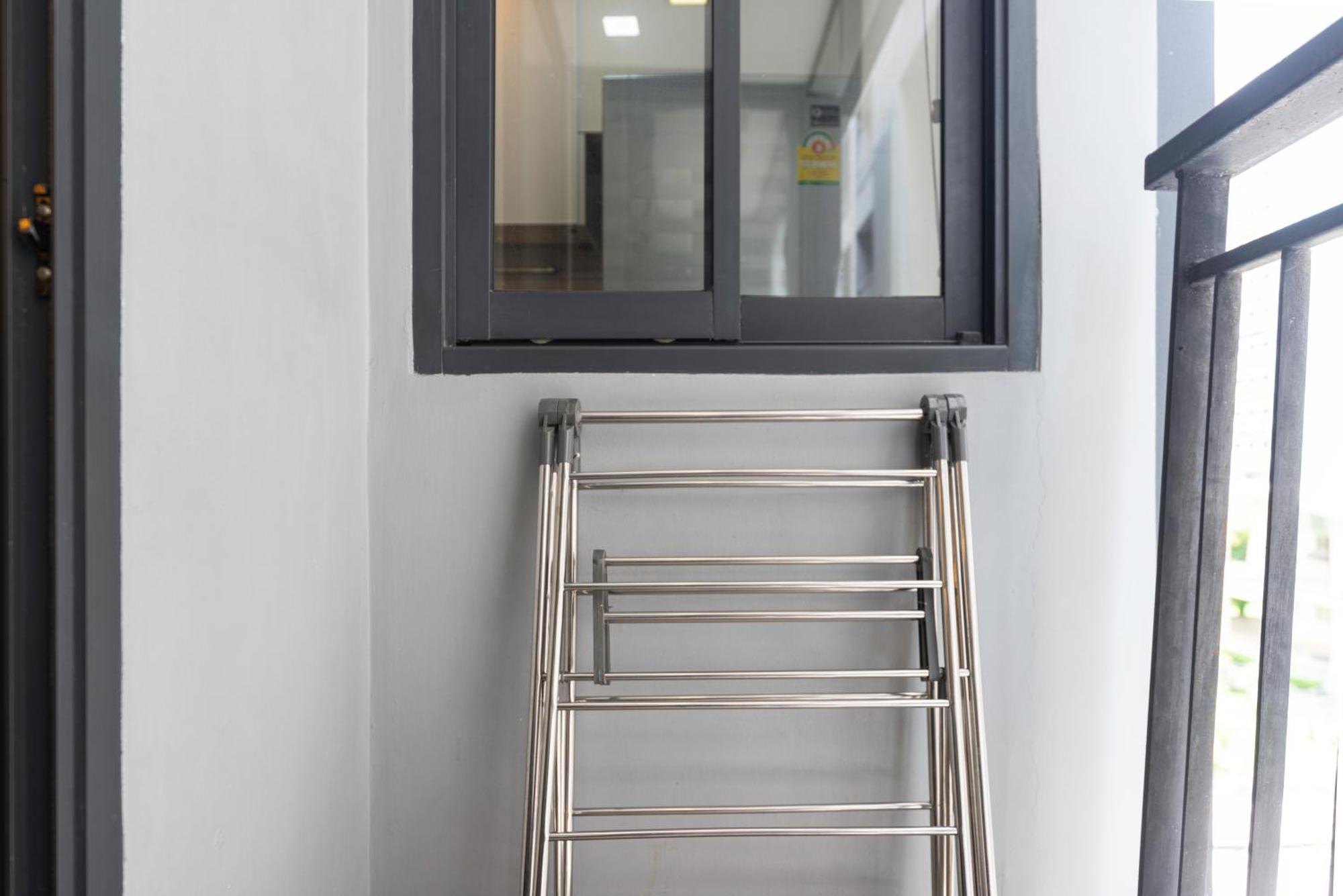 Apartamento Dazzle Sukhumvit 7 By Lefoyer Bangkok Exterior foto